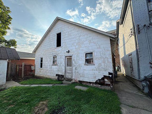 3rd image of 217 Chapel St