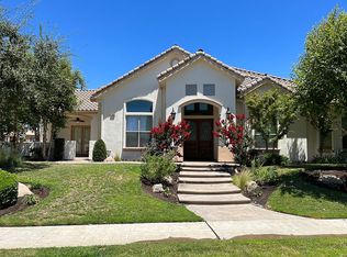 2182 E Hogan Ave, Fresno, CA 93730