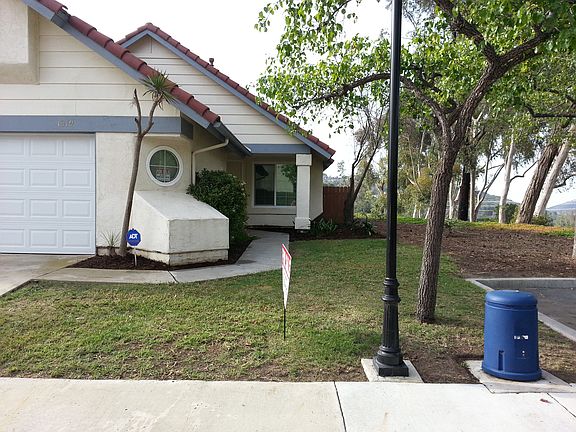 2nd image of 1319 Cambridge Ct