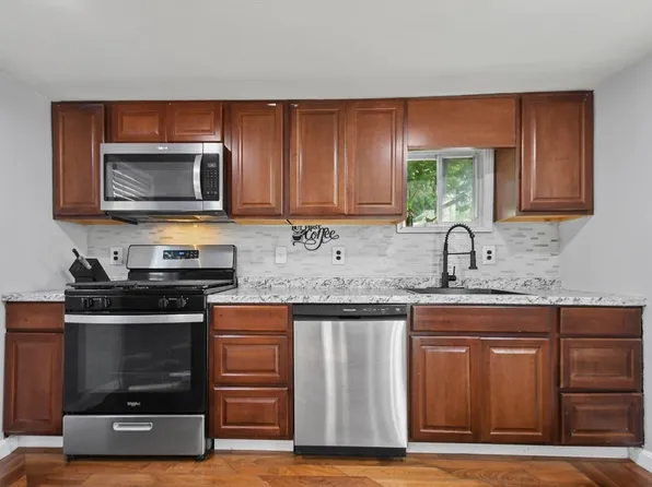 165 Turnpike Rd #42, Westborough, MA 01581