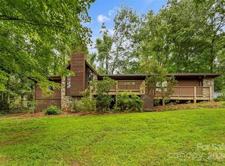 1 S Wildwood Ln, Fletcher, NC 28732