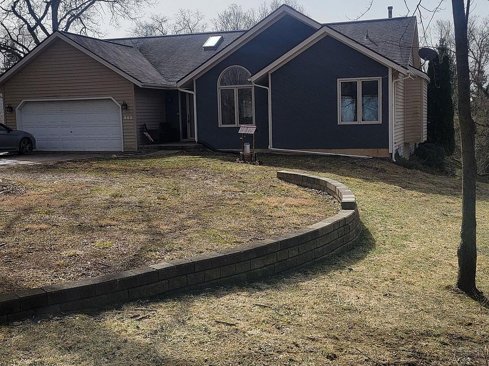 1st image of 860 Golfview Dr
