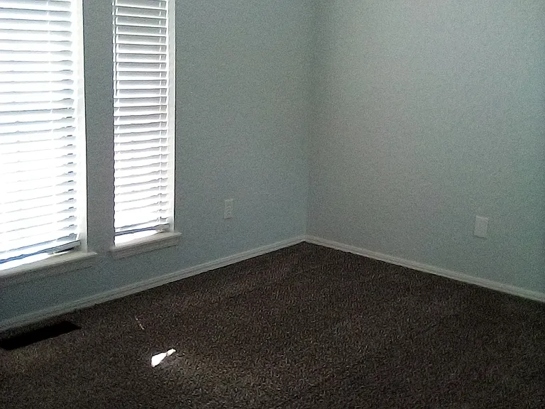 8229 N McKee Blvd — Photo 12