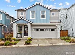 217 SW 96th Ln, Seattle, WA 98106