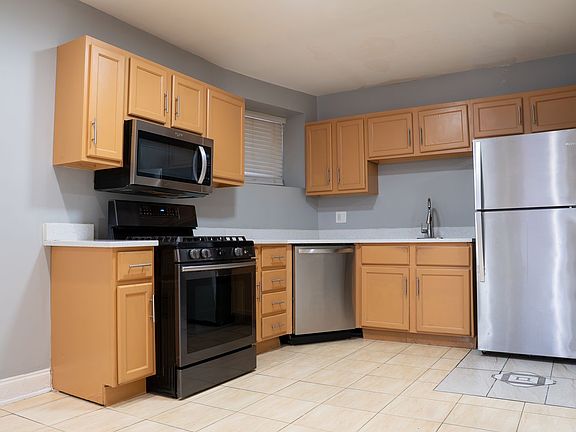 2nd image of 6605-07 S Kimbark Ave