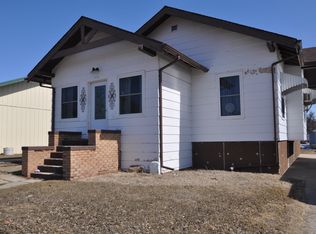 413 N Broadway St, Linton, ND 58552