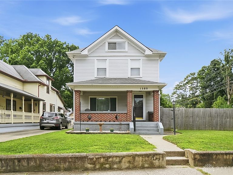Listing photo 3
