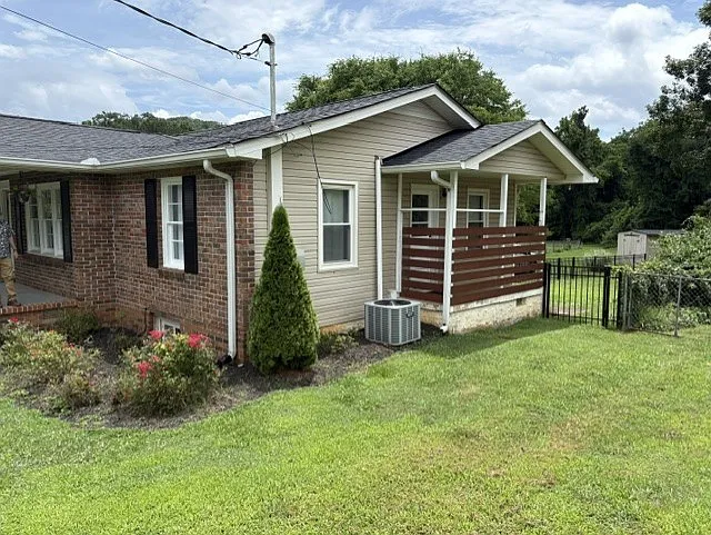 side porch