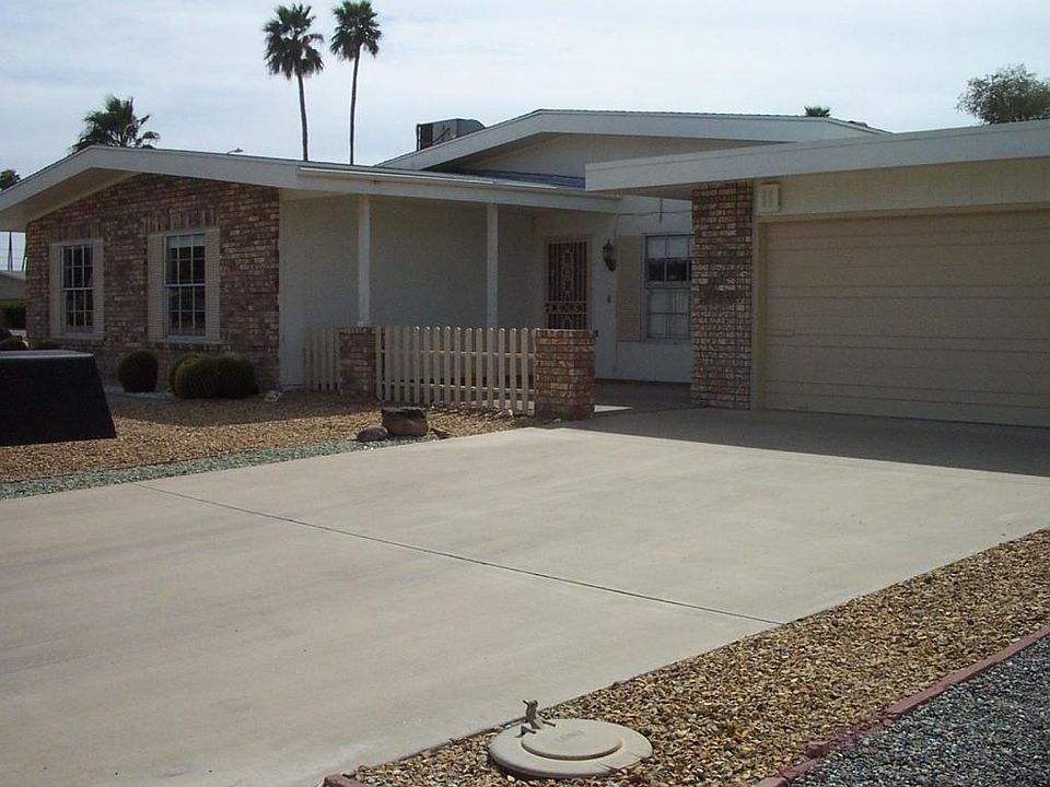 1st image of 10701 W Palmeras Dr