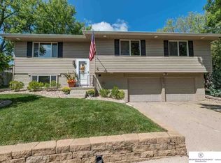 5741 N 115th Cir, Omaha, NE 68164