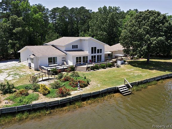 2nd image of 11600 & 11602 Parnassus Ln