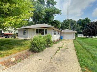 206 E Lawrence St, Middlebury, IN 46540