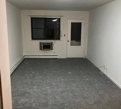 2nd image of 7806 153rd Ave APT E