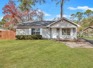 996 Pineland Ave, Hinesville, GA 31313