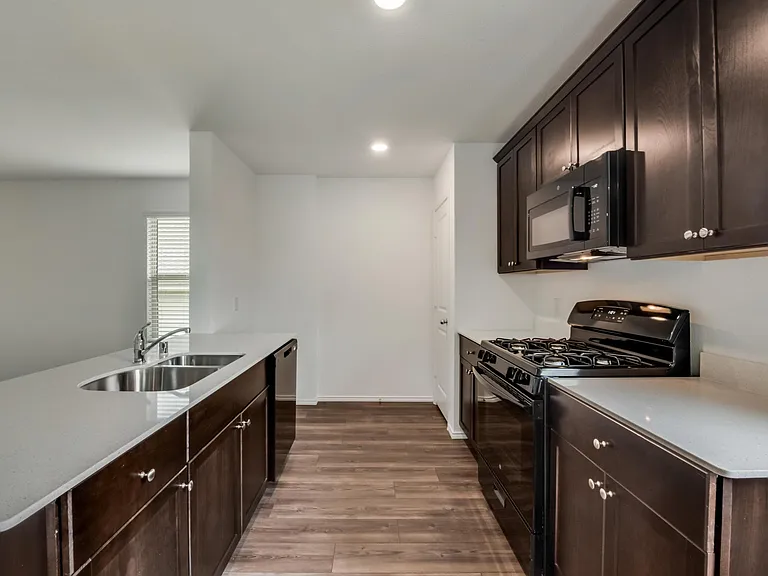 8445 Fawn Creek Dr — Photo 7