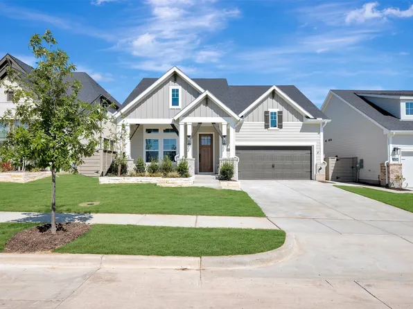 8725 Chestnut Ln, Justin, TX 76247