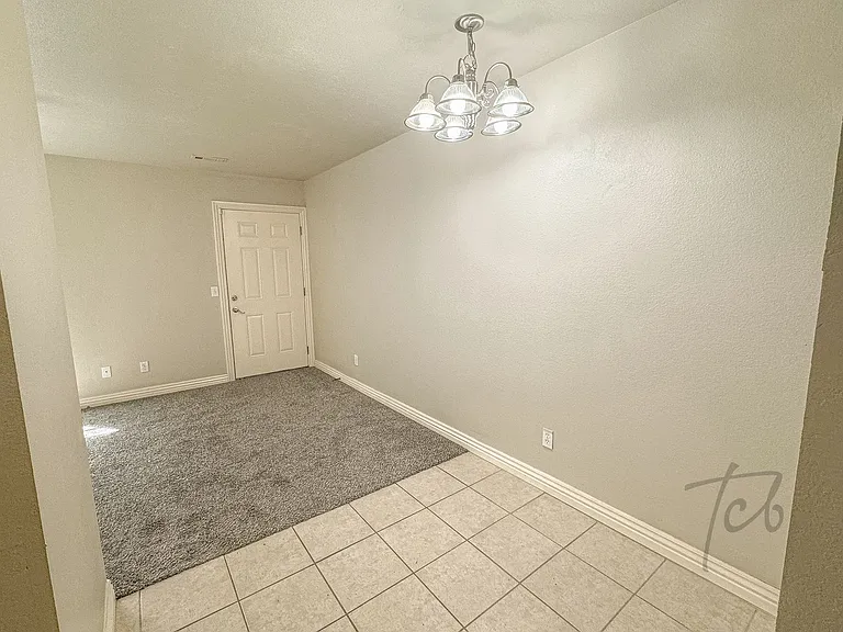 912 S Wood Ave — Photo 8