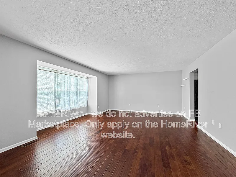 3 bed, 2.5 bath, 1744 sqft, $2,295 — Photo 4