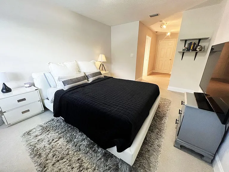 235 City View Dr #235 — Photo 11