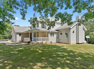 18170 Schafer Rd, Brighton, IL 62012