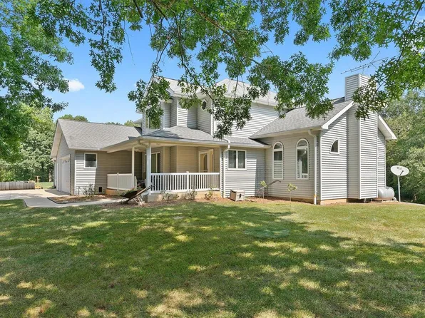 18170 Schafer Rd, Brighton, IL 62012