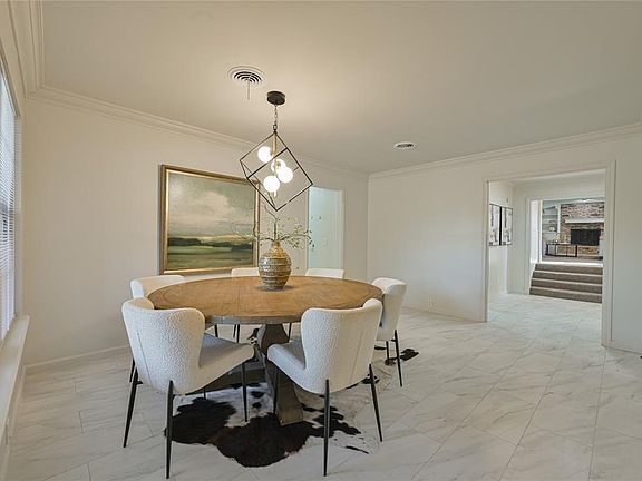5th image of 24 Philbrooke Dr