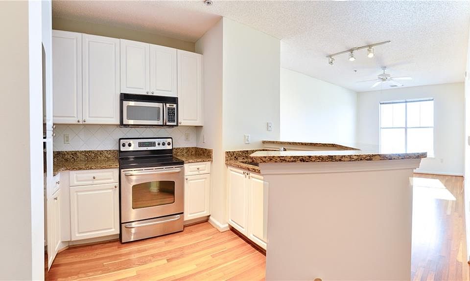 1st image of 10 Perimeter Summit Blvd NE APT 1404