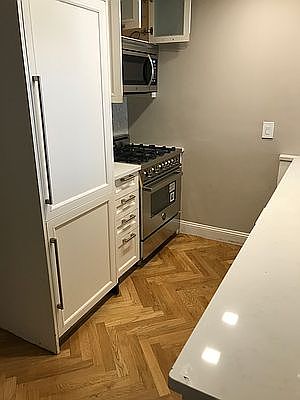 3rd image of 305 E 86th St APT 19KW