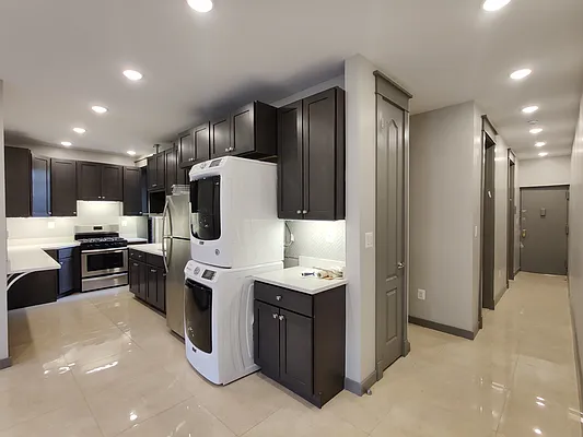 Rented by Signature Property Realty | media 36