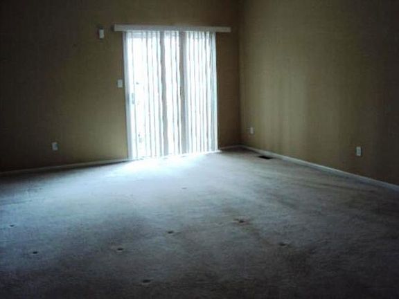 4th image of 153 Tuckahoe Ln