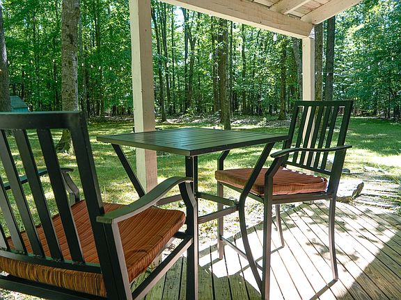 3rd image of 1423 Alderman Cir