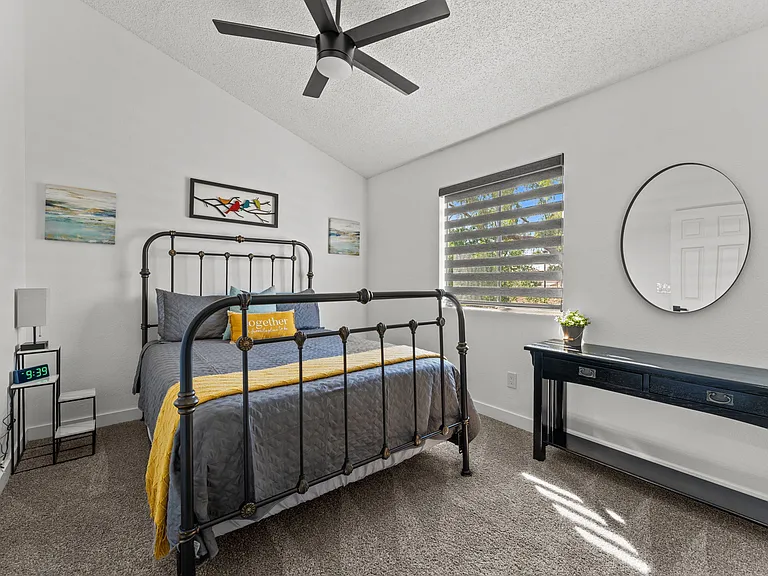 11417 W Orange Blossom Ln — Photo 39