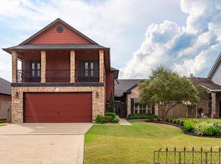 2719 Poydras Pl, Nederland, TX 77627