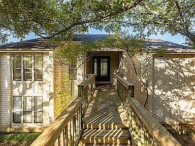 2nd image of 2004 Trevino Dr