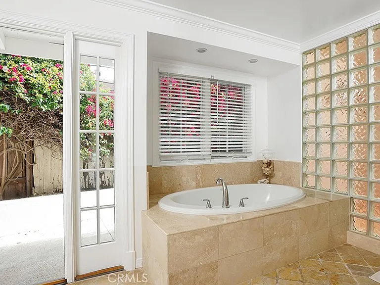 1826 Buttonshell Ln — Photo 29