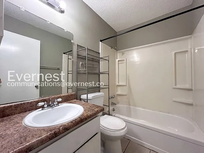 396 Promenade Ct — Photo 8