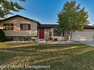2235 E Newcastle Dr, Sandy, UT 84093