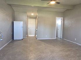255 W Flores St, Tucson, AZ