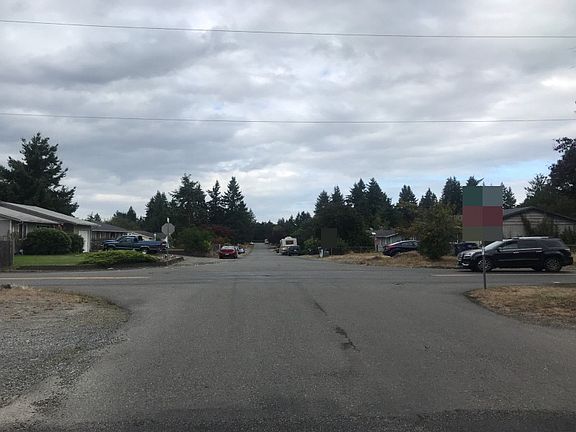 5th image of 17209 5th Avenue Ct E