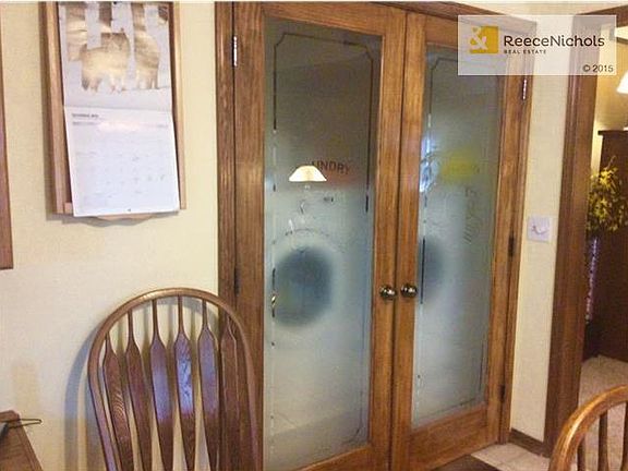 4th image of 3405 SW Lake Shore Dr