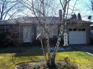 1217 Winchester Ave, Medford, OR 97501