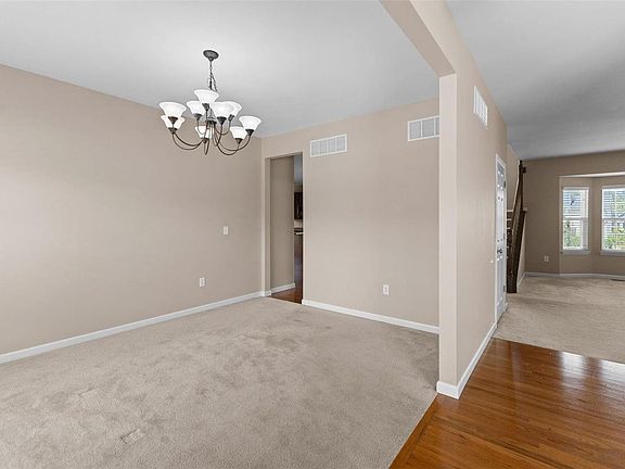 5th image of 6769 Oxford Ln