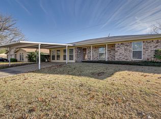 521 Russell Rd, Everman, TX 76140