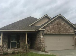 140 Clear Springs Cir, Ocean Springs, MS 39564