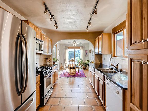 5th image of 267 Cuesta Del Norte Dr