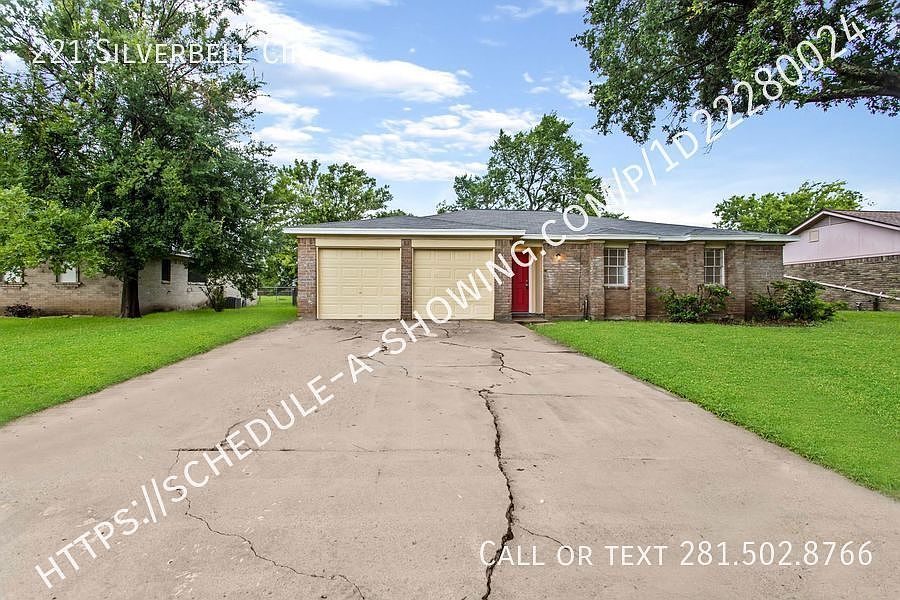 1st image of 221 Silverbell Cir