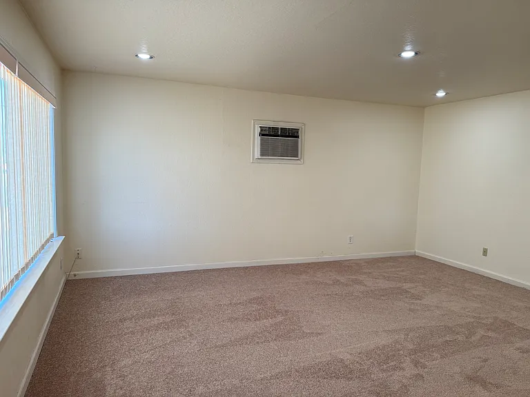2 Trinity Ct — Photo 16
