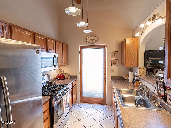 4th image of 5111 S Renewal Ln