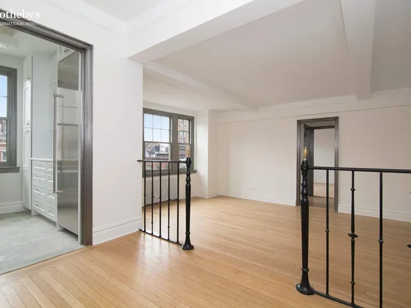 299 West 12th Street image 1 of 8