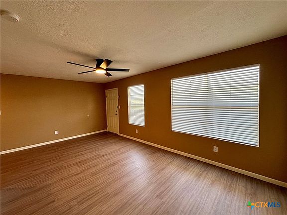 2nd image of 1409 N Bishop St APT 3